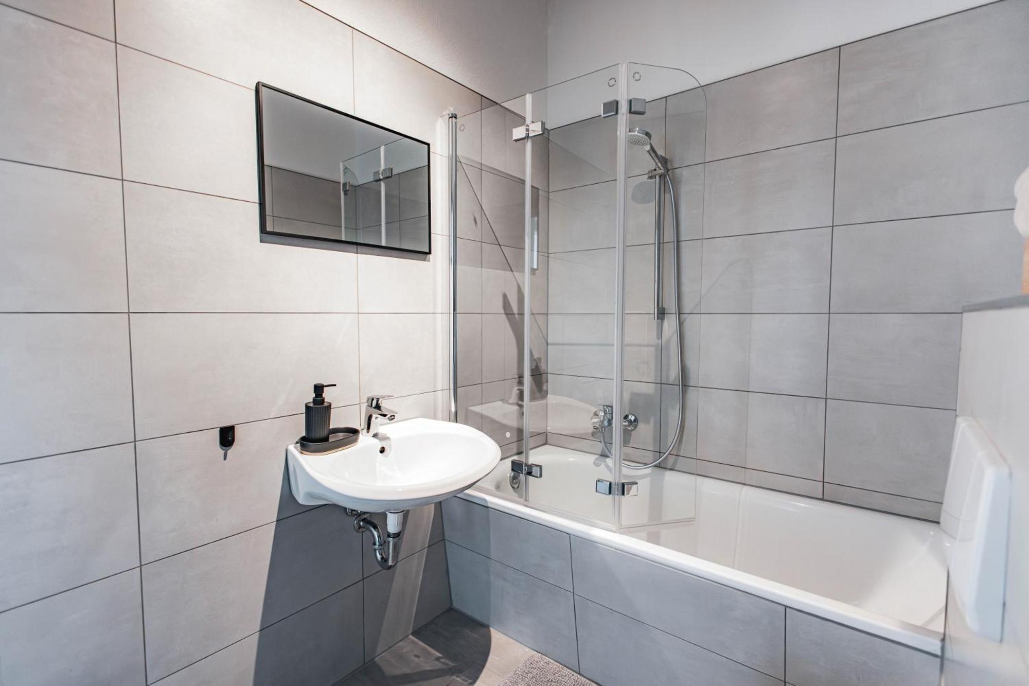 Prime - 2 Zimmer Wohnung Direkt Am Fluss 라이프치히 외부 사진